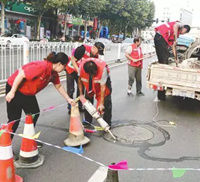市區300余個“跳響”井蓋被修復，車輛經過不再敢“吱聲”